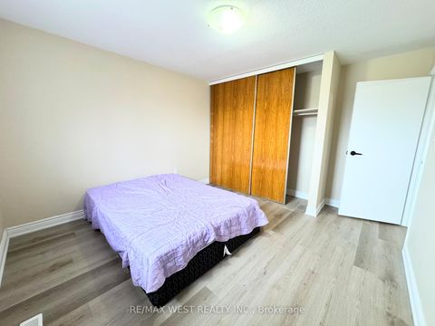 Photo 19 at 26 Brownridge Crescent, Clairville, Toronto