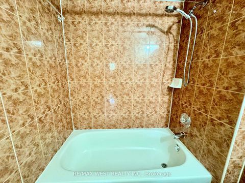 Photo 20 at 26 Brownridge Crescent, Clairville, Toronto