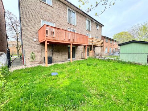 Photo 30 at 26 Brownridge Crescent, Clairville, Toronto