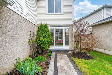Photo 3 at 5 Moir Crescent, Painswick North, Barrie