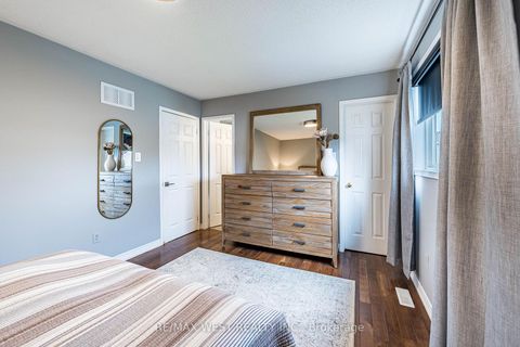 Photo 23 at 5 Moir Crescent, Painswick North, Barrie