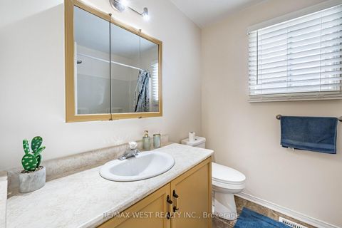 Photo 33 at 5 Moir Crescent, Painswick North, Barrie