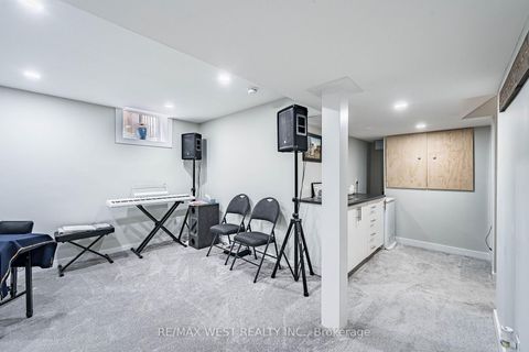 Photo 37 at 5 Moir Crescent, Painswick North, Barrie