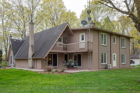 Photo 4 at 100 Bridle Path, Rural East Gwillimbury, East Gwillimbury