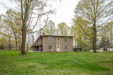 Photo 5 at 100 Bridle Path, Rural East Gwillimbury, East Gwillimbury