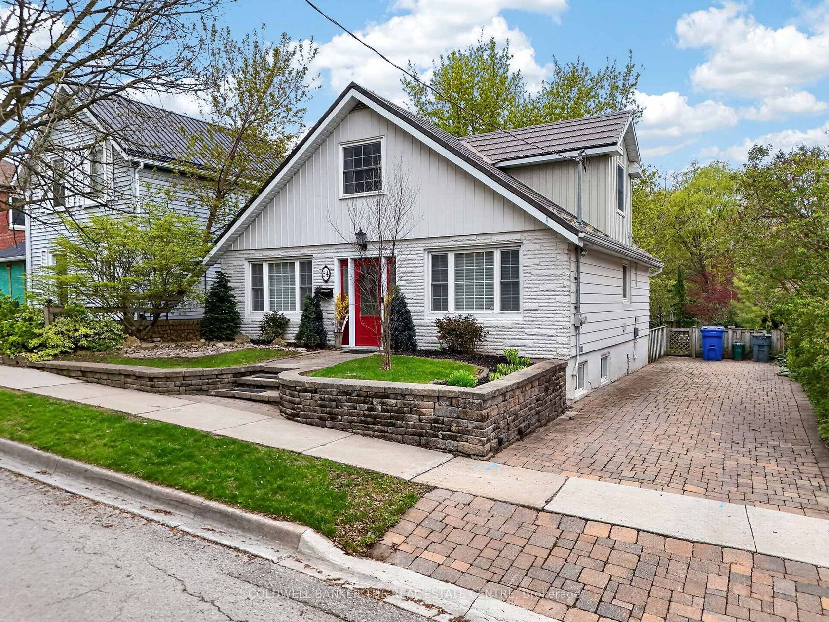 64 Niagara Street, Central Newmarket, Newmarket photo 1