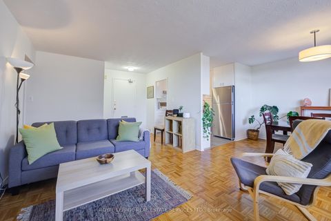 Photo 6 at 303 - 100 Coe Hill Drive, Swansea, Toronto