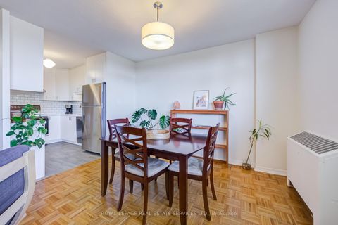 Photo 8 at 303 - 100 Coe Hill Drive, Swansea, Toronto