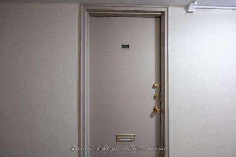 Photo 22 at 303 - 100 Coe Hill Drive, Swansea, Toronto
