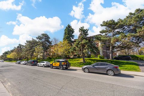 Photo 28 at 303 - 100 Coe Hill Drive, Swansea, Toronto