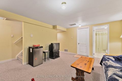 Photo 34 at 856 Magnolia Avenue, Leslie Valley, Newmarket