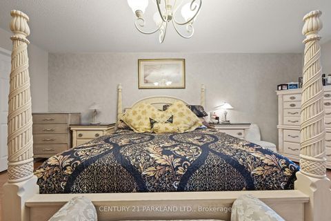 Photo 22 at 40 Lady Fern Drive, Legacy, Markham