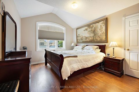 Photo 33 at 40 Lady Fern Drive, Legacy, Markham