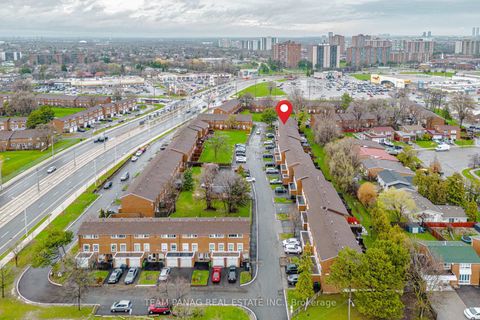 Photo 38 at 30 - 9 Kendleton Drive, Jamestown, Toronto