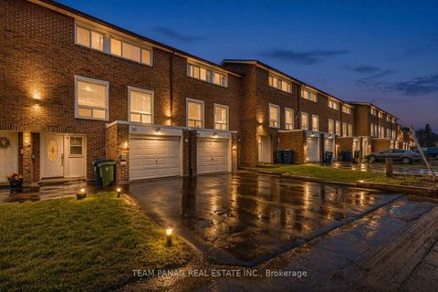 Photo 39 at 30 - 9 Kendleton Drive, Jamestown, Toronto
