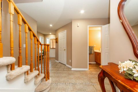Photo 3 at 5 Twiss Drive, Holly, Barrie