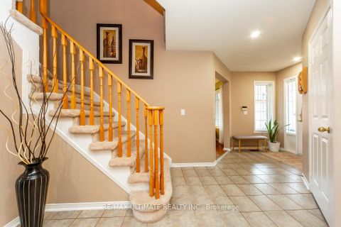 Photo 4 at 5 Twiss Drive, Holly, Barrie
