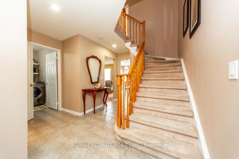 Photo 7 at 5 Twiss Drive, Holly, Barrie