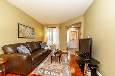 Photo 10 at 5 Twiss Drive, Holly, Barrie
