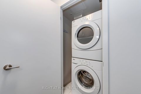 Photo 32 at 314 - 295 Adelaide Street W, Waterfront Communities C1, Toronto