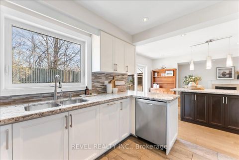 Photo 13 at 30 Linderwood Drive, Centennial Scarborough, Toronto