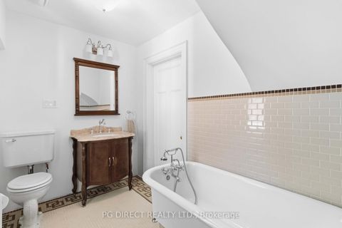 Photo 25 at 41 Nanton Avenue, Moore Park, Toronto