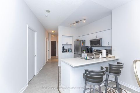 Photo 18 at 404 - 410 Queens Quay W, Waterfront Communities C1, Toronto