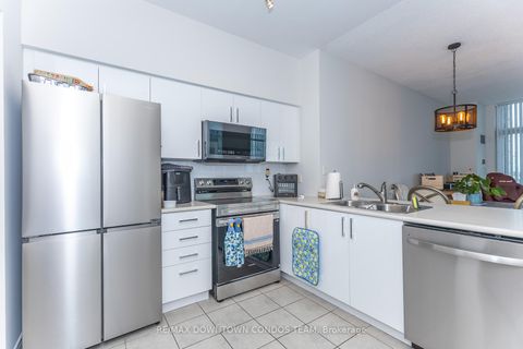 Photo 20 at 404 - 410 Queens Quay W, Waterfront Communities C1, Toronto