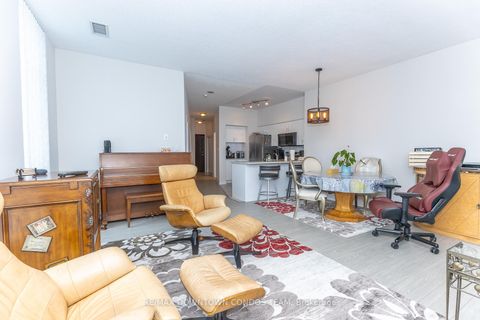 Photo 24 at 404 - 410 Queens Quay W, Waterfront Communities C1, Toronto