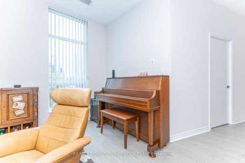 Photo 27 at 404 - 410 Queens Quay W, Waterfront Communities C1, Toronto