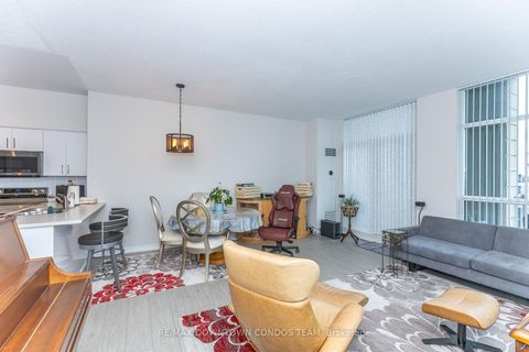 Photo 29 at 404 - 410 Queens Quay W, Waterfront Communities C1, Toronto