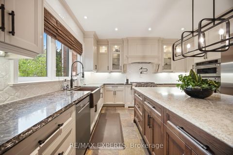 Photo 11 at 904 Damascus Court, Wyndham, Newmarket