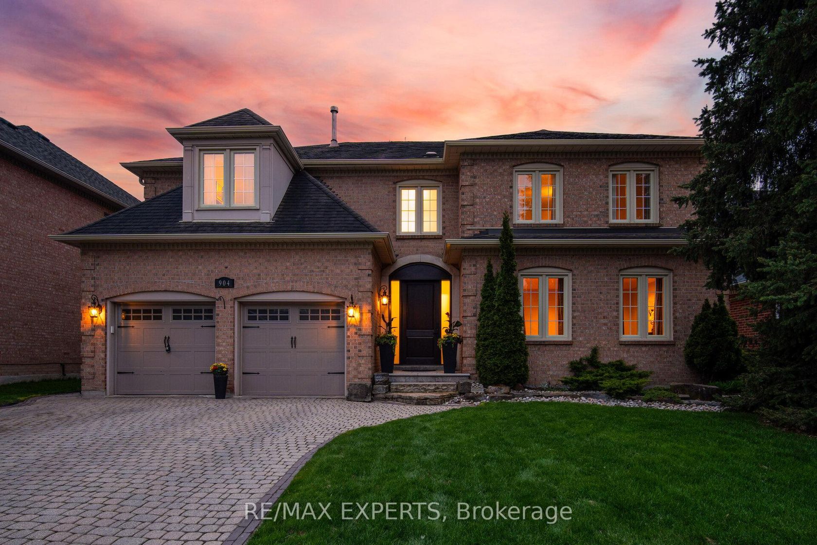 904 Damascus Court, Wyndham, Newmarket photo 2