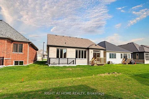 Photo 6 at 241 Wilcox Drive, Stayner, Clearview