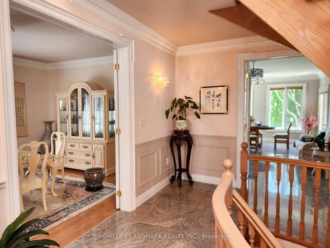 Photo 8 at 16 Lawnview Drive, Willowdale East, Toronto