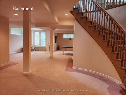 Photo 40 at 16 Lawnview Drive, Willowdale East, Toronto