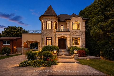 Photo 1 at 132 Pemberton Road, North Richvale, Richmond Hill