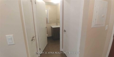 Photo 3 at 806 - 170 Fort York Boulevard, Waterfront Communities C1, Toronto