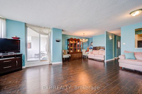 Photo 14 at 808 - 121 Ling Road, West Hill, Toronto