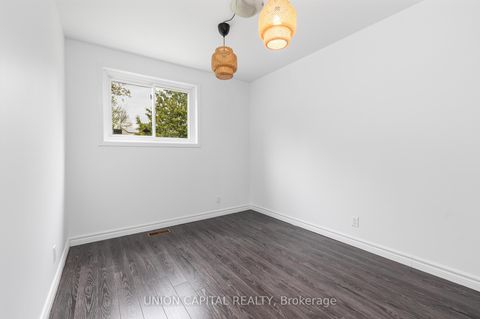 Photo 15 at 34 Lisburn Crescent, Don Valley Village, Toronto