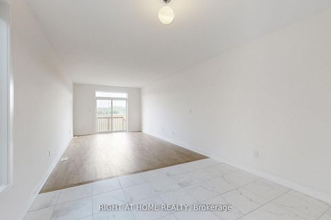 Photo 2 at 243 Duncan Street, Stayner, Clearview