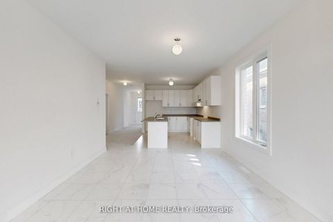 Photo 8 at 243 Duncan Street, Stayner, Clearview