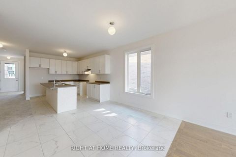 Photo 10 at 243 Duncan Street, Stayner, Clearview