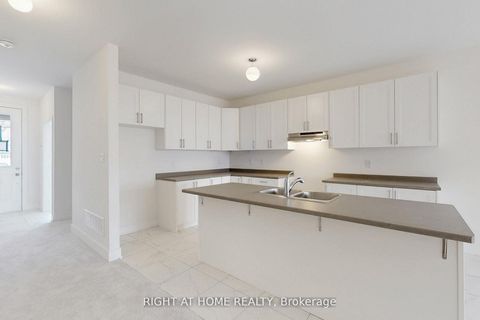 Photo 12 at 243 Duncan Street, Stayner, Clearview