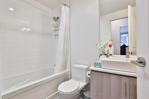 Photo 13 at 404 - 1 The Esplanade, Waterfront Communities C8, Toronto