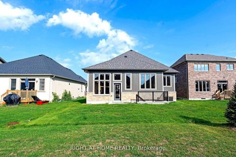 Photo 7 at 245 Wilcox Drive, Stayner, Clearview
