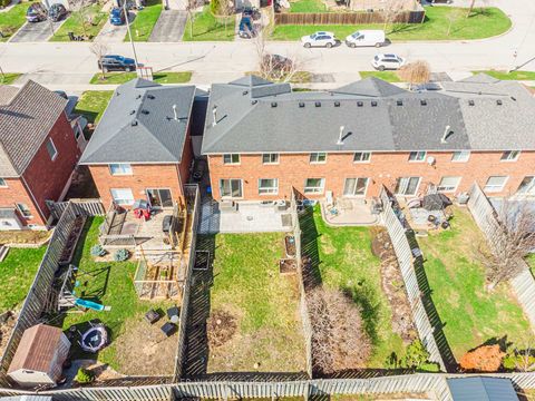 Photo 7 at 70 Weymouth Road, Georgian Drive, Barrie
