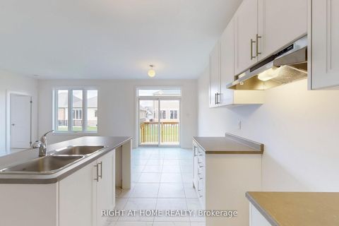 Photo 10 at 258 Duncan Street, Stayner, Clearview