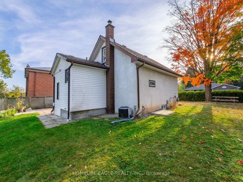 Photo 39 at 75 Denne Boulevard, London, Newmarket