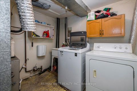 Photo 14 at 68 Chaucer Crescent, Letitia Heights, Barrie